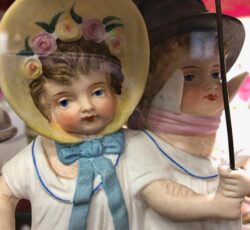 Antique Statues Store in Georgetown, CO